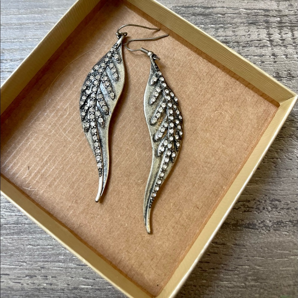 Stunning Solid Silver Drop Leaf Dangle Earrings - image 6